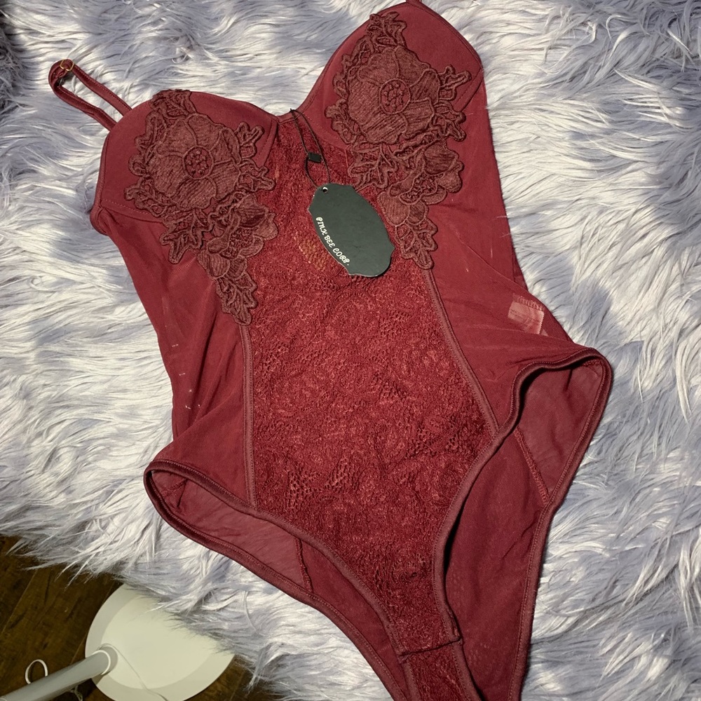 Honey 🍯 lace/mesh Bodysuit Maroon/Burgundy